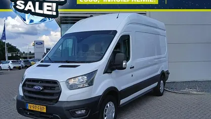 Wit Occasion 2024 Ford Transit Trend Hatchback | € 24.900 (Super prijs)