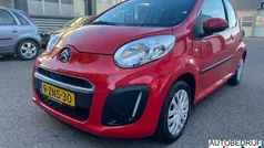 Rood, metallic lak Gebruikt 2012 Citroën C1 Tendance Hatchback | € 2.750 (Super prijs)