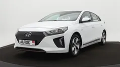 Wit Gebruikt 2019 Hyundai Ioniq Comfort Sedan | € 12.444 (Eerlijke prijs)