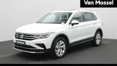 Wit Gebruikt 2023 VW Tiguan Elegance SUV | € 37.900 (Eerlijke prijs)