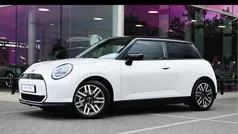 Wit Nieuw 2025 Mini Cooper Classic Hatchback | € 38.590 (Eerlijke prijs)