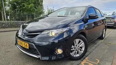 Grijs Gebruikt 2014 Toyota Auris Touring Sports Stationwagen | € 9.999 (Eerlijke prijs)