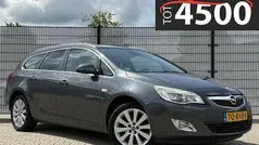 Grijs Gebruikt 2011 Opel Astra Cosmo Stationwagen | € 2.499 (Eerlijke prijs)