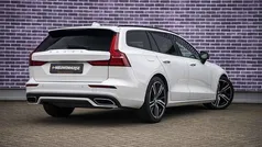 Gebruikt 2021 Volvo V60 R-Design Stationwagen | € 28.399 (Eerlijke prijs)