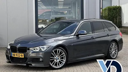 Gebruikt 2018 BMW 320 Executive Stationwagen | € 18.945 (Eerlijke prijs)