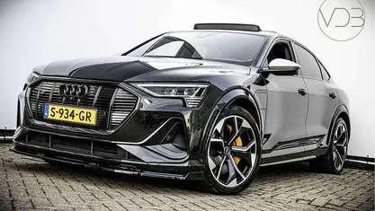Zwart Gebruikt 2023 Audi e-tron Sportback S-Line SUV | € 47.740 (Eerlijke prijs)