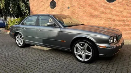 Grijs Gebruikt 2005 Jaguar XJR S Sedan | € 12.500 (Super prijs)