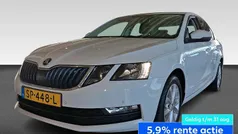 Wit Gebruikt 2018 Skoda Octavia Business Line Hatchback | € 17.875 (Eerlijke prijs)
