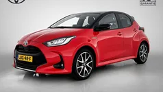 Rood Gebruikt 2021 Toyota Yaris Hybrid Edition Hatchback | € 21.945 (Eerlijke prijs)