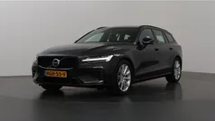 Gebruikt 2023 Volvo V60 Plus Stationwagen | € 43.840 (Eerlijke prijs)