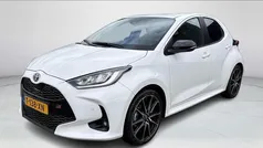 Wit Gebruikt 2023 Toyota Yaris Sport Hatchback | € 27.750 (Eerlijke prijs)
