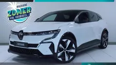 Wit Gebruikt 2022 Renault Mégane Techno Hatchback | € 25.735 (Eerlijke prijs)
