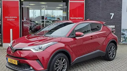Rood Gebruikt 2018 Toyota C-HR Style SUV | € 17.400 (Goede deal)