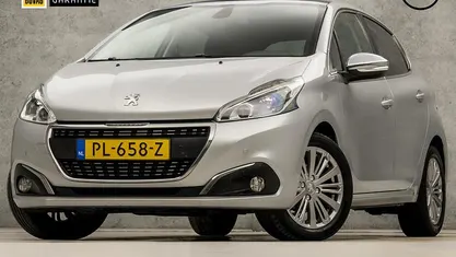 Grijs Gebruikt 2017 Peugeot 208 Allure Hatchback | € 8.445 (Eerlijke prijs)