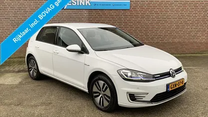 Wit Occasion 2020 VW e-Golf Hatchback | € 18.745 (Eerlijke prijs)