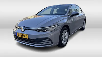 Occasion 2023 VW Golf VIII Life Hatchback | € 21.950 (Goede deal)