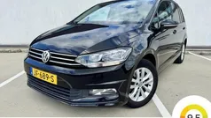Zwart Gebruikt 2016 VW Touran Comfortline MPV | € 12.949 (Eerlijke prijs)