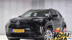 Zwart Gebruikt 2023 Toyota Yaris Cross Active SUV | € 27.599 (Eerlijke prijs)
