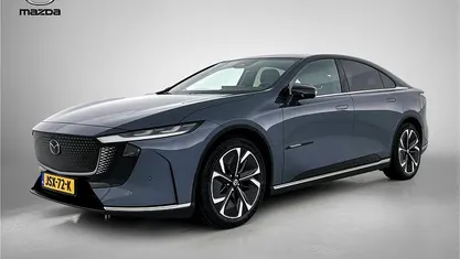 Grijs Nieuw 2025 Mazda 6e Takumi-Line Hatchback | € 42.845 (Goede deal)