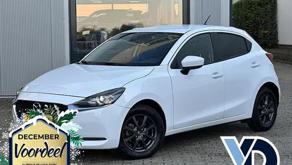 Wit Gebruikt 2023 Mazda 2 Luxury Hatchback | € 20.845 (Eerlijke prijs)
