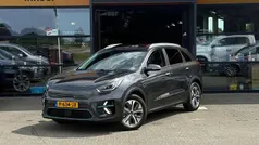 Grijs, metallic lak Gebruikt 2022 Kia e-Niro SUV | € 23.995 (Super prijs)