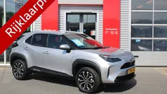 Gebruikt 2022 Toyota Yaris Cross X-plore SUV | € 28.800 (Eerlijke prijs)