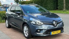 Grijs Gebruikt 2017 Renault Clio GrandTour LIMITED Stationwagen | € 5.750 (Goede deal)