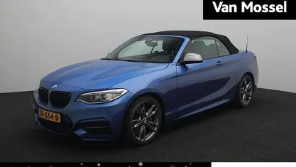 Blauw Occasion 2017 BMW M240 Executive Cabriolet | € 31.445 (Eerlijke prijs)