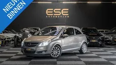 Bruin Gebruikt 2010 Opel Corsa Cosmo Hatchback | € 4.995 (Eerlijke prijs)