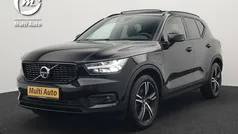 Zwart Gebruikt 2021 Volvo XC40 R-Design SUV | € 32.940 (Eerlijke prijs)