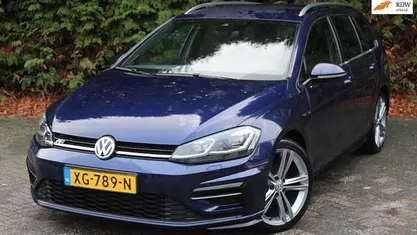 Blauw Gebruikt 2019 VW Golf VII Highline Stationwagen | € 13.950 (Eerlijke prijs)