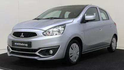 Gebruikt 2020 Mitsubishi Space Star Hatchback | € 8.425 (Eerlijke prijs)