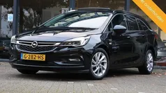 Zwart Gebruikt 2019 Opel Astra Executive Stationwagen | € 9.995 (Eerlijke prijs)