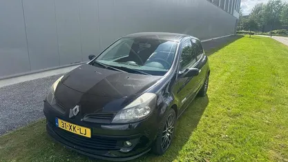 Zwart Gebruikt 2007 Renault Clio II Initiale Hatchback | € 2.790 (Eerlijke prijs)