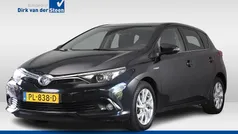 Grijs Gebruikt 2017 Toyota Auris Hybrid Hatchback | € 12.850 (Eerlijke prijs)