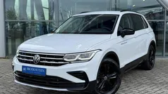 Gebruikt 2022 VW Tiguan Sportline SUV | € 32.950 (Eerlijke prijs)