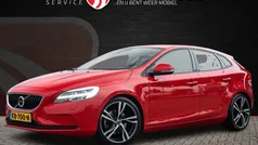 Rood Gebruikt 2016 Volvo V40 Stationwagen | € 17.985 (Eerlijke prijs)