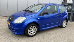 Blauw, metallic lak Gebruikt 2004 Citroën C2 VTR Sport Hatchback | € 950 (Eerlijke prijs)