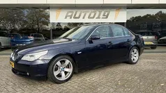 Blauw (metallic) Gebruikt 2005 BMW 525 Executive Sedan | € 3.919 (Eerlijke prijs)