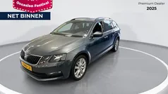 Grijs Gebruikt 2020 Skoda Octavia Business Line Stationwagen | € 20.880 (Goede deal)
