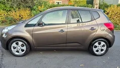 Bruin (metallic) Gebruikt 2013 Kia Venga Hatchback | € 10.750 (Eerlijke prijs)