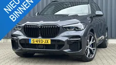 Grijs Gebruikt 2022 BMW X5 Executive SUV | € 64.145 (Eerlijke prijs)