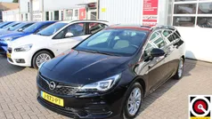 Zwart Gebruikt 2020 Opel Astra Elegance Stationwagen | € 13.900 (Eerlijke prijs)
