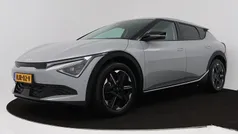 Grijs metallic Gebruikt 2025 Kia EV6 Light SUV | € 38.950 (Eerlijke prijs)
