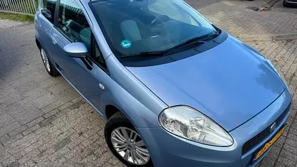 Occasion Fiat Grande Punto 77 PK (56 kW) 2006 Blauw Hatchback