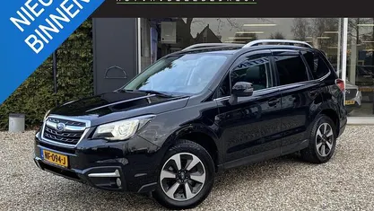 Zwart Occasion 2017 Subaru Forester Premium SUV | € 23.995 (Eerlijke prijs)