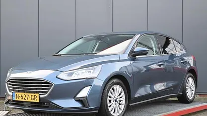 Blauw Occasion 2021 Ford Focus Business Edition Hatchback | € 15.950 (Eerlijke prijs)