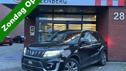 Occasion 2021 Suzuki Vitara SUV | € 22.445 (Eerlijke prijs)