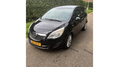 Zwart Gebruikt 2010 Opel Meriva Selection MPV | € 3.499 (Eerlijke prijs)