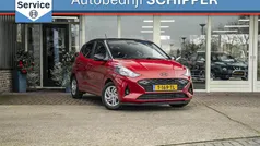Rood Gebruikt 2023 Hyundai i10 Comfort Hatchback | € 15.950 (Eerlijke prijs)